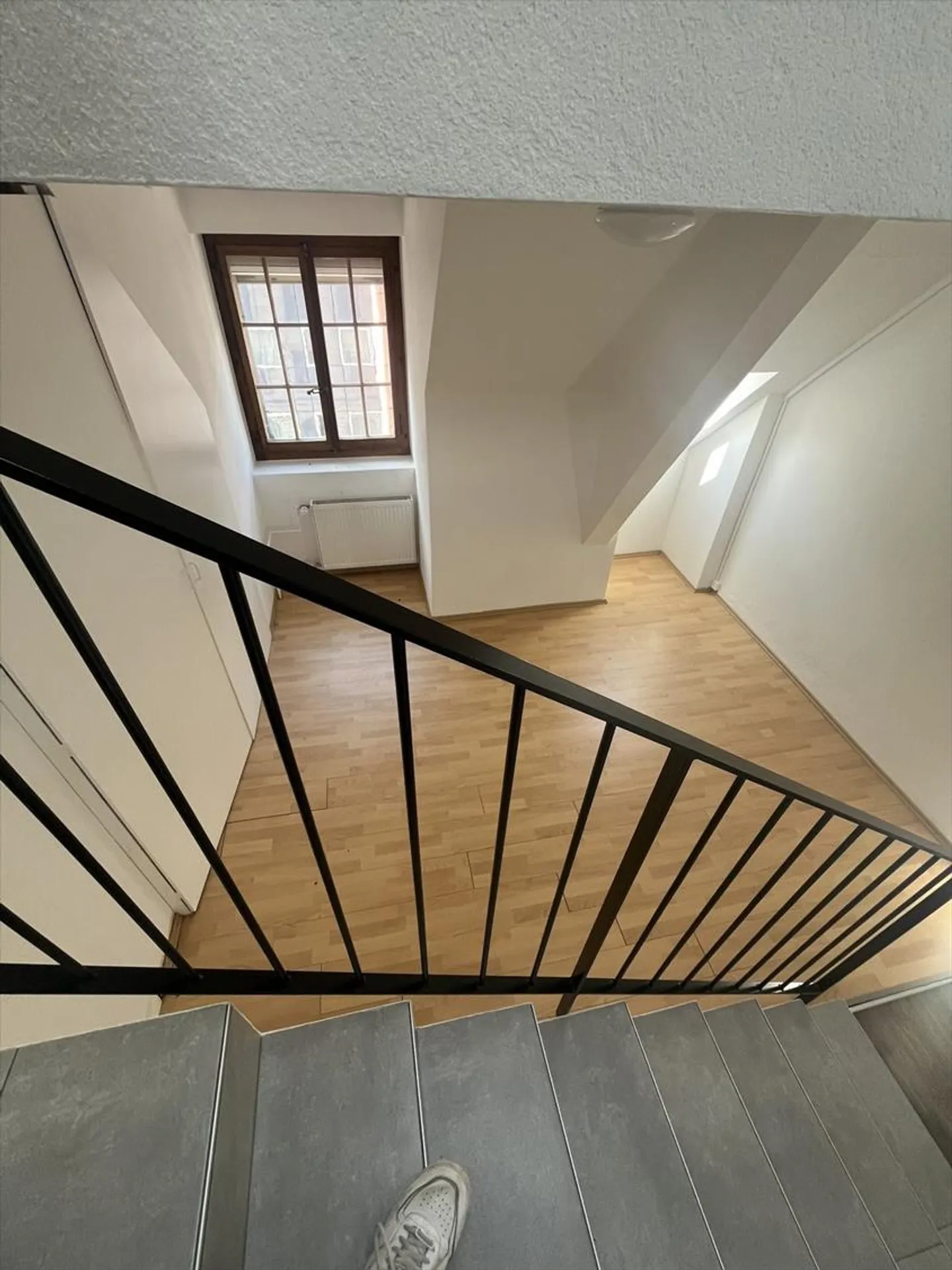 Bellissimi locali di 110 m2 su due livelli ristrutturati - Foto 4 di 7