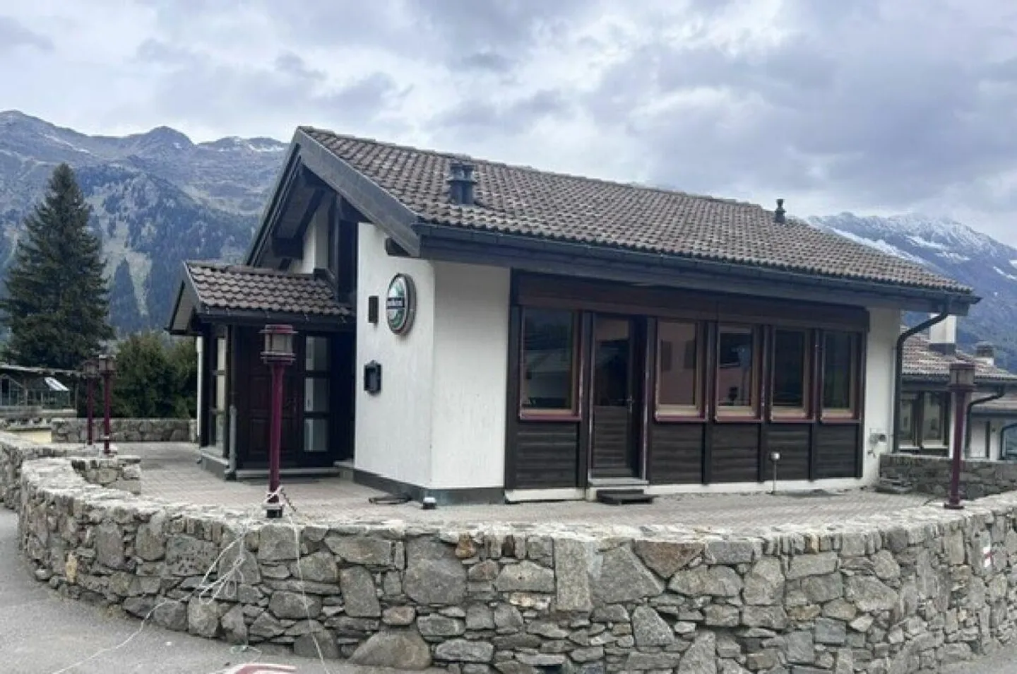 À LOUER RESTAURANT TYPIQUE EN LEVENTINA - TICINO - Photo 1 sur 23