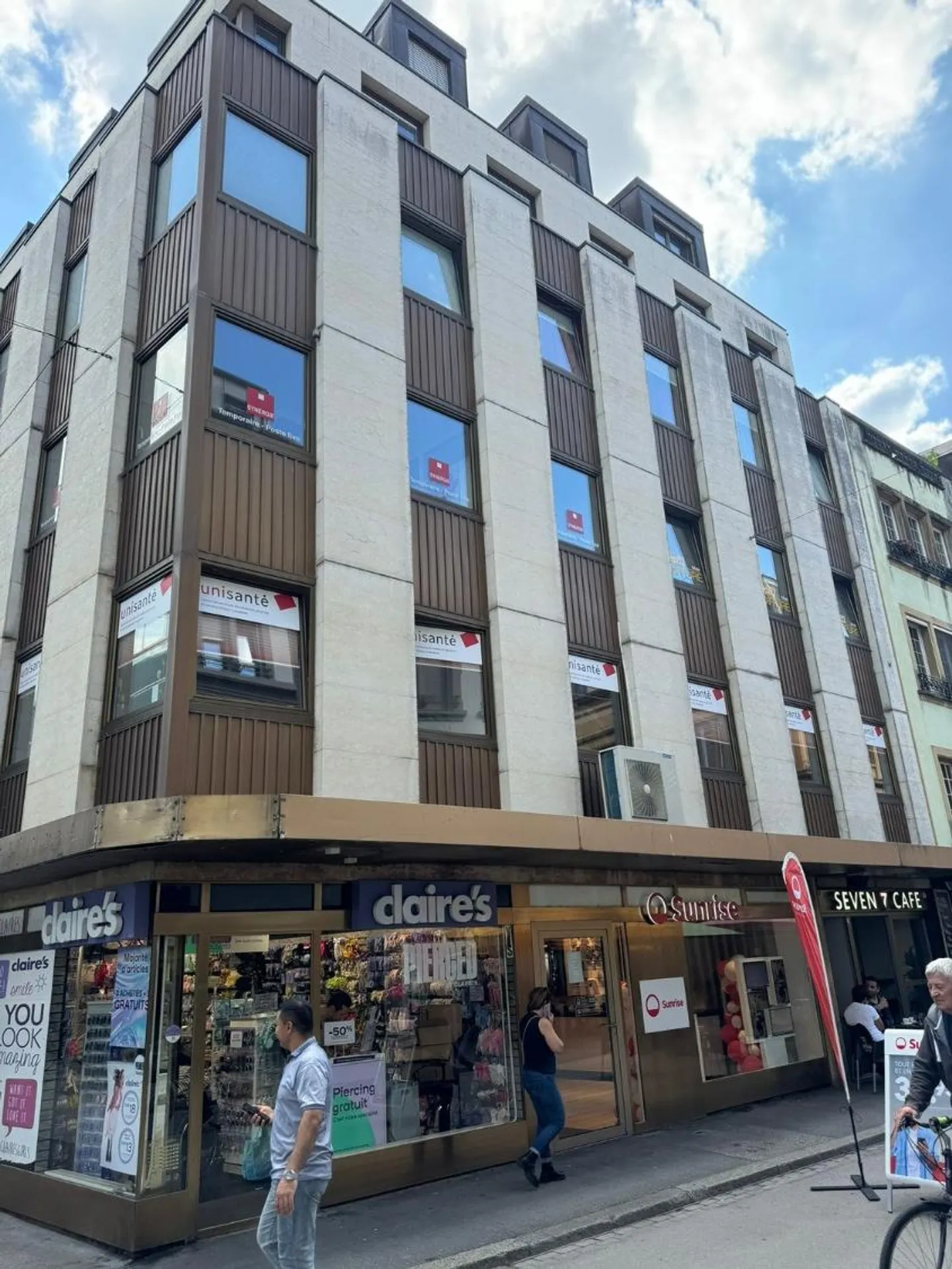 Beautiful bright space - Ideal for office or medical practice! - Photo 1 of 6