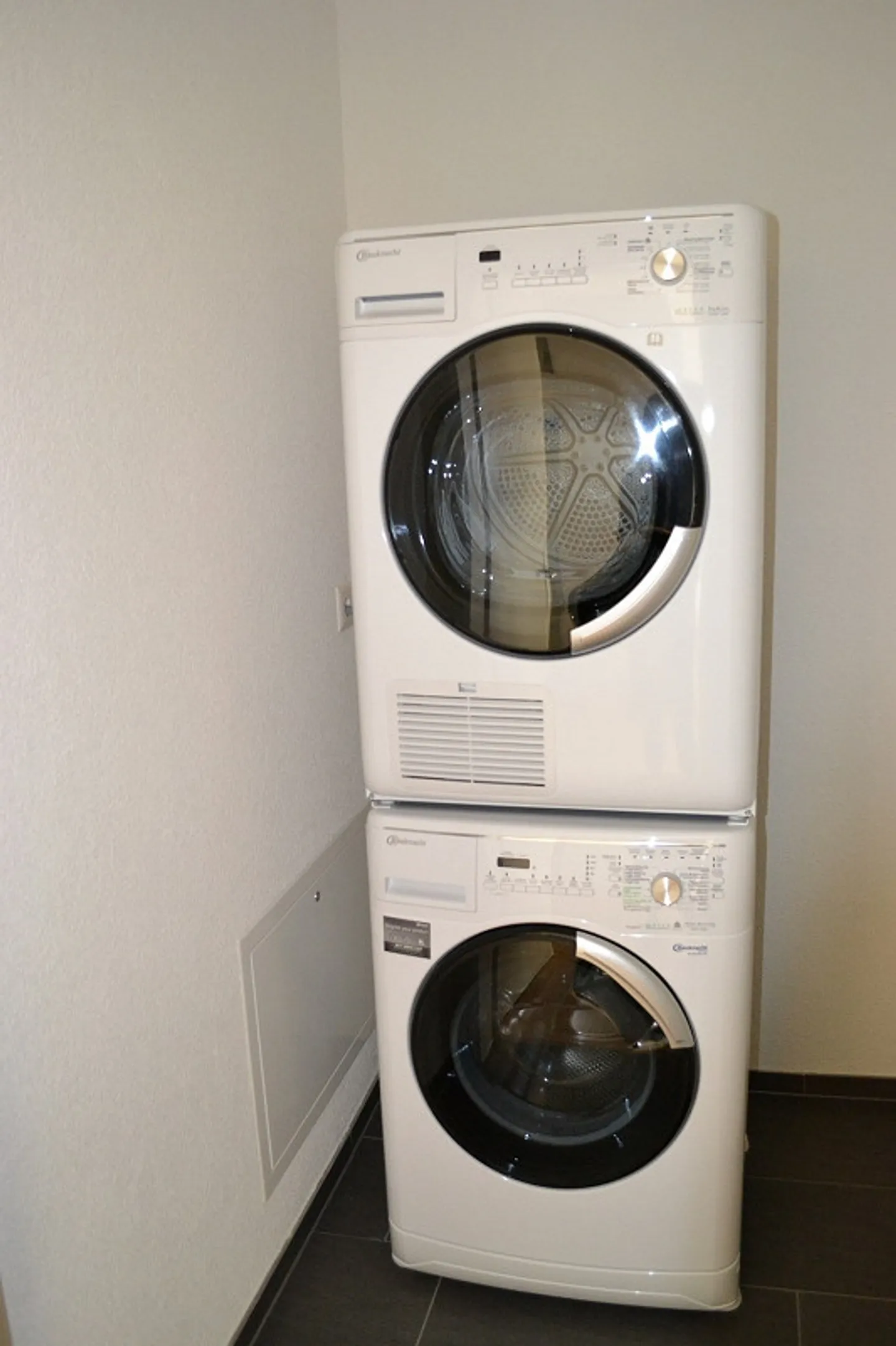 Belle appartement de 2,5 pièces avec de nombreux points positifs - Photo 6 sur 8