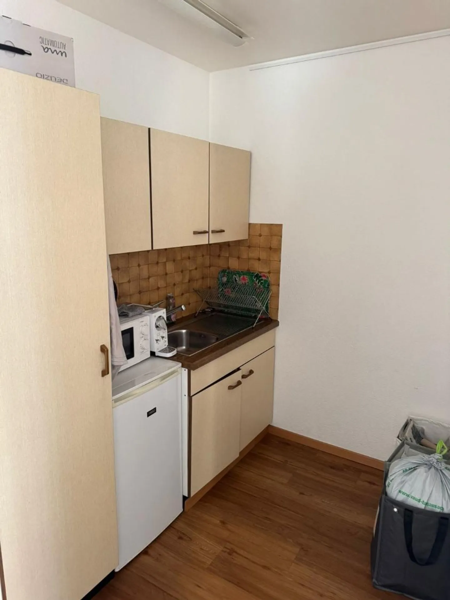 Beautiful bright space - Ideal for office or medical practice! - Photo 6 of 6