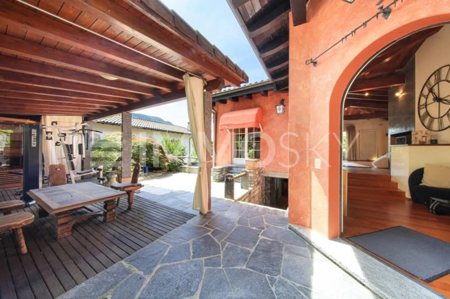 Luxusvilla mit Innenpool in Locarno - Foto 4 von 5