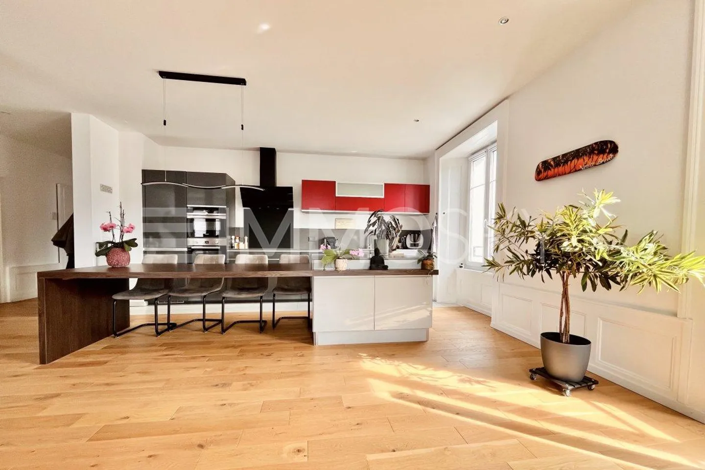 Appartement Charmant Spacieux - Photo 2 sur 5