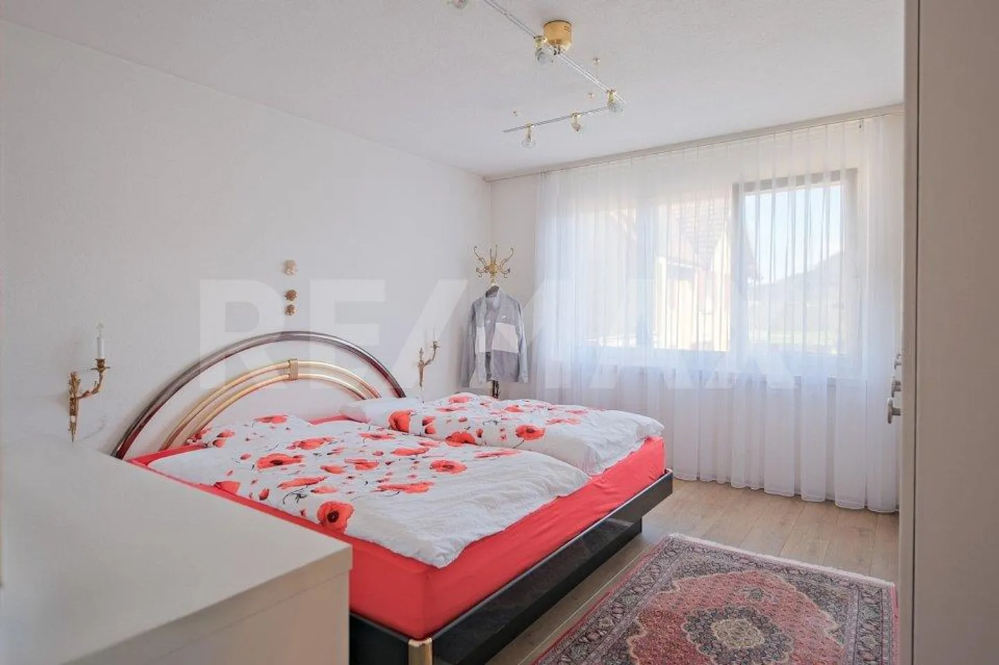 Detached 5.5 room single-family house with large garden and double garage - Photo 8 of 13