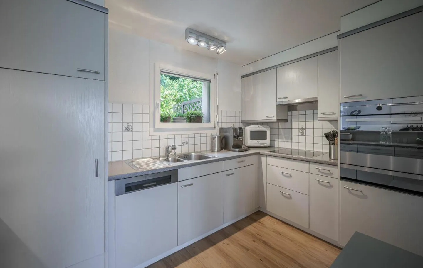 Maison semi-détachée familiale à vendre - Photo 3 sur 15