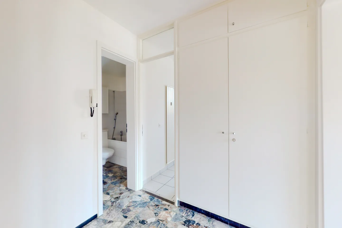 Appartamento in affitto - Foto 6 di 10