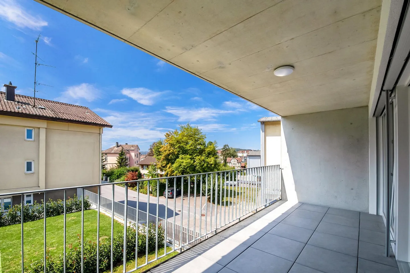 Helle und ruhige 3.5 Whg. mit eigener WM/TU, Lift und nachhaltiger WP - Foto 7 von 8