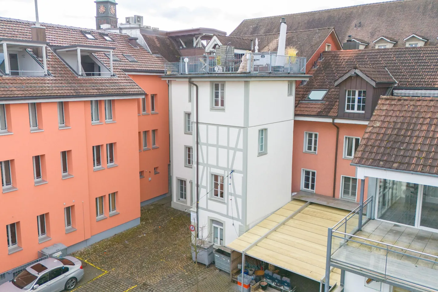 BR 4.44% - Your Investment in the Heart of Langenthal: Residential and Commercial Building with 3 City Apartments, a Business, and Two Parking Spaces - Photo 21 of 21