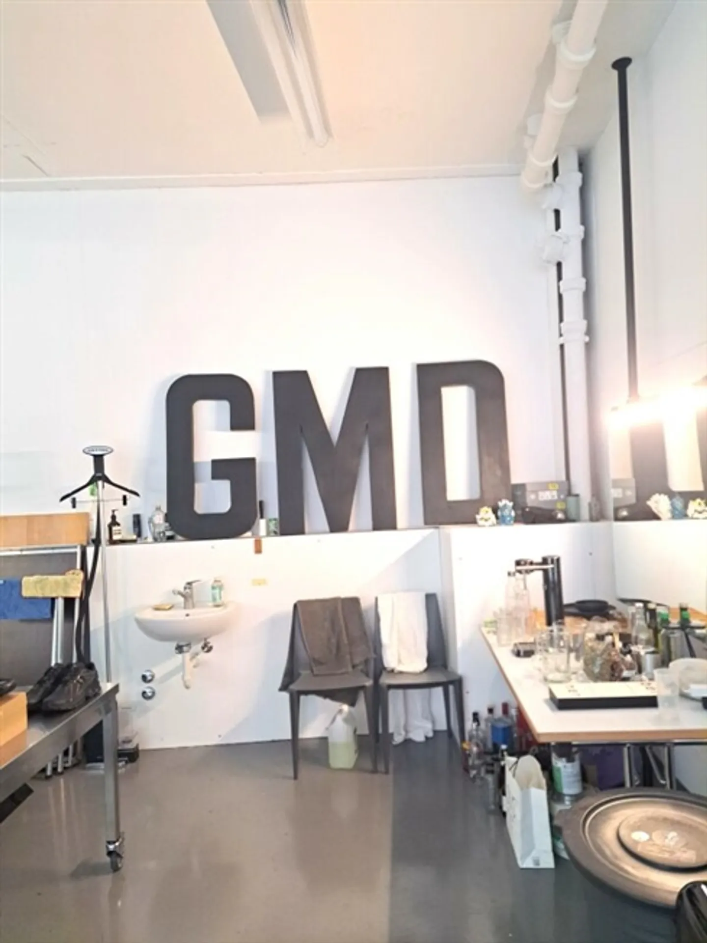 Attractive studio and office spaces directly on the Rhine - Photo 2 of 8