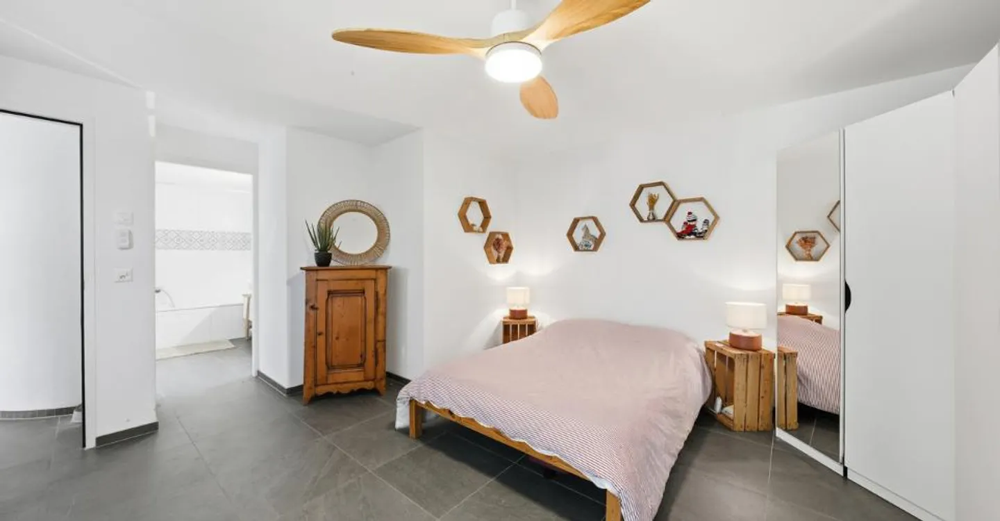 Appartamento Triplex Ristrutturato - Foto 3 di 12