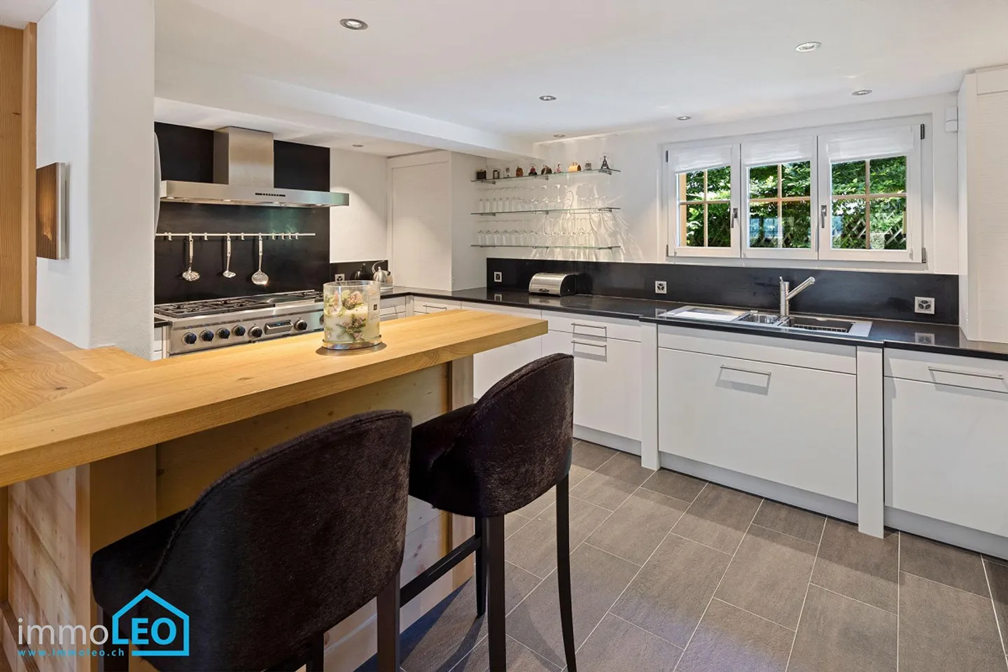 Chalet di lusso con giardino a Lauenen vicino a Gstaad - Foto 6 di 13