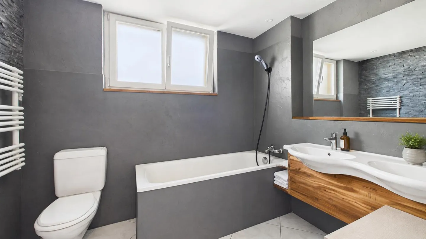 Exclusive Condominium in Muri-Gümligen – MFH with only 3 parties - Photo 11 of 18