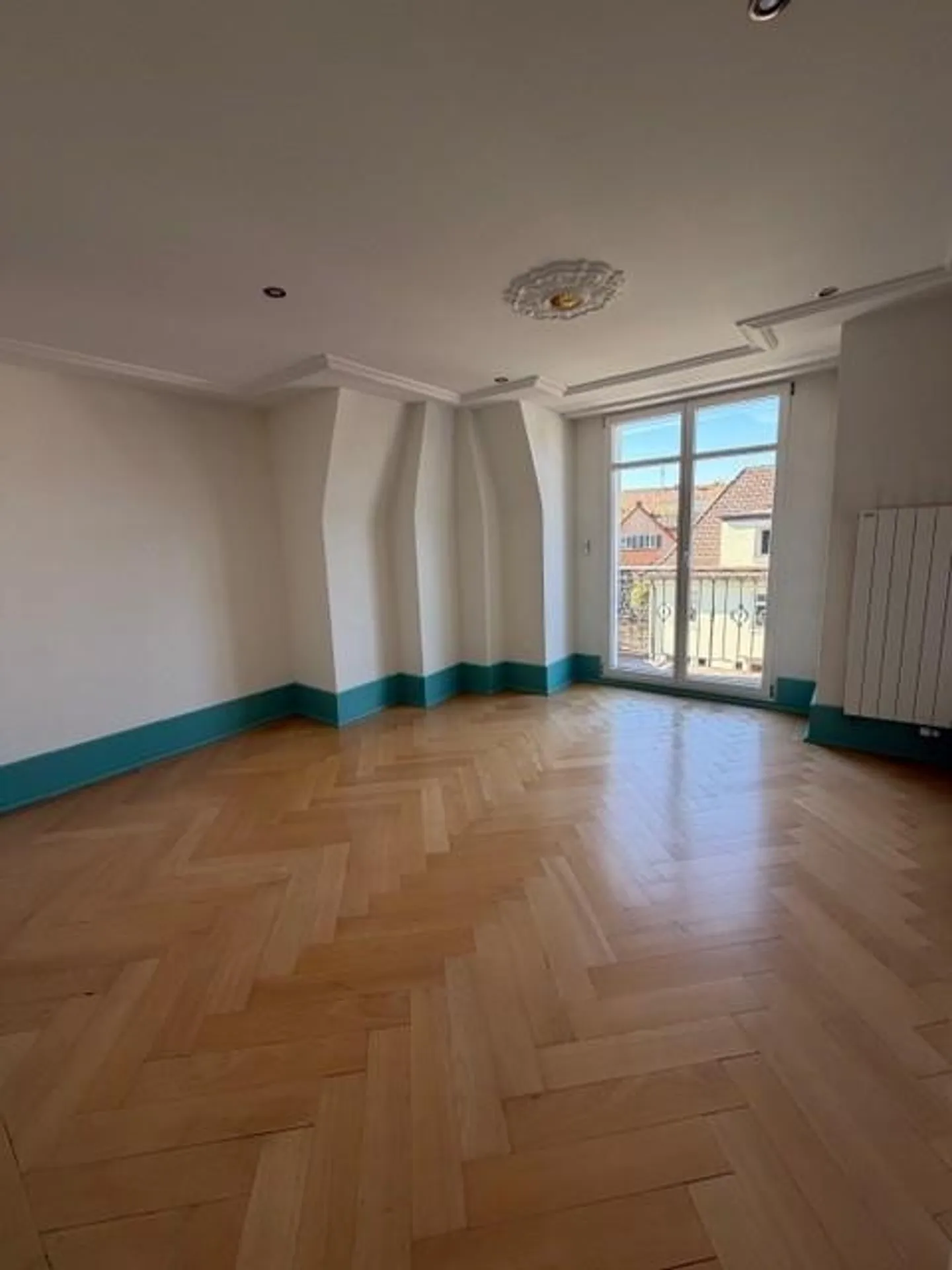 Appartement lumineux avec charme dans un emplacement idéal - Photo 2 sur 8