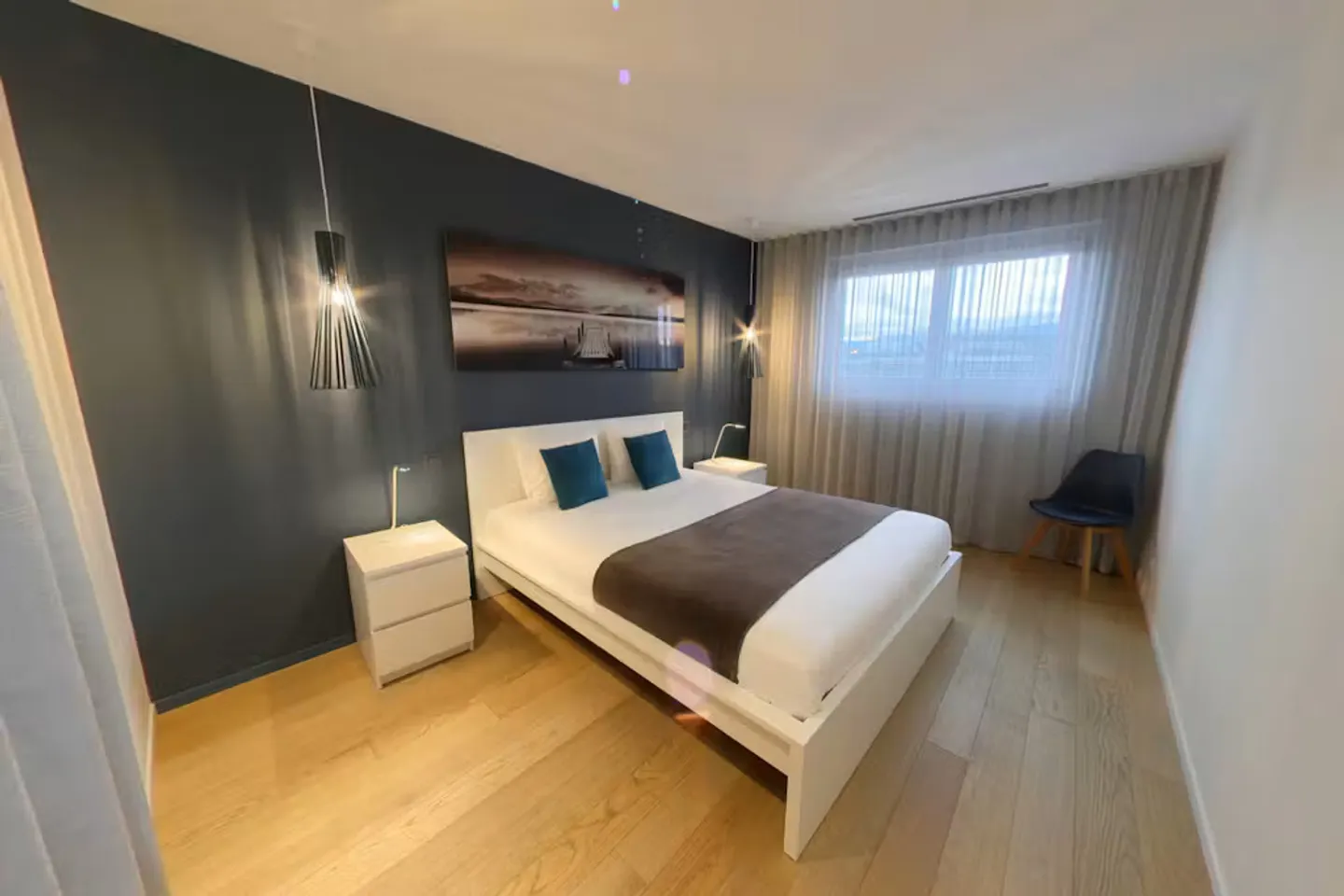 Charming Geneva Apartment - Photo 4 of 5