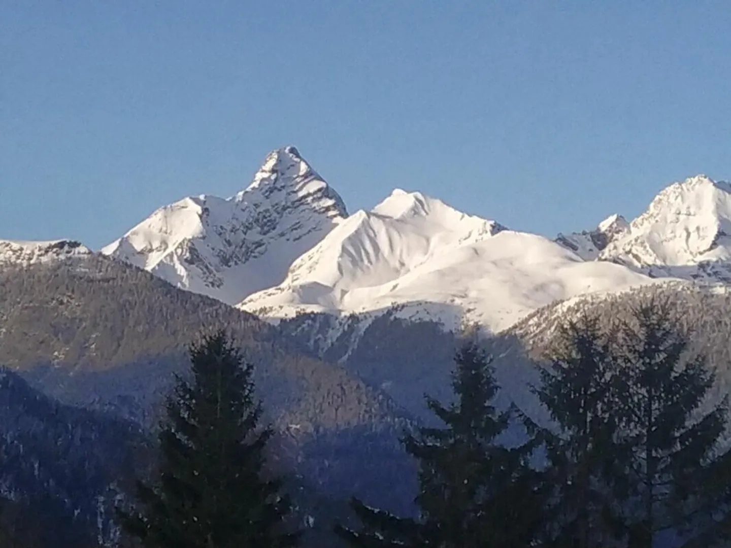Appartement ensoleillé de 3,5 pièces, Hauptstrasse 30, Davos Wiesen Copie - Photo 3 sur 14