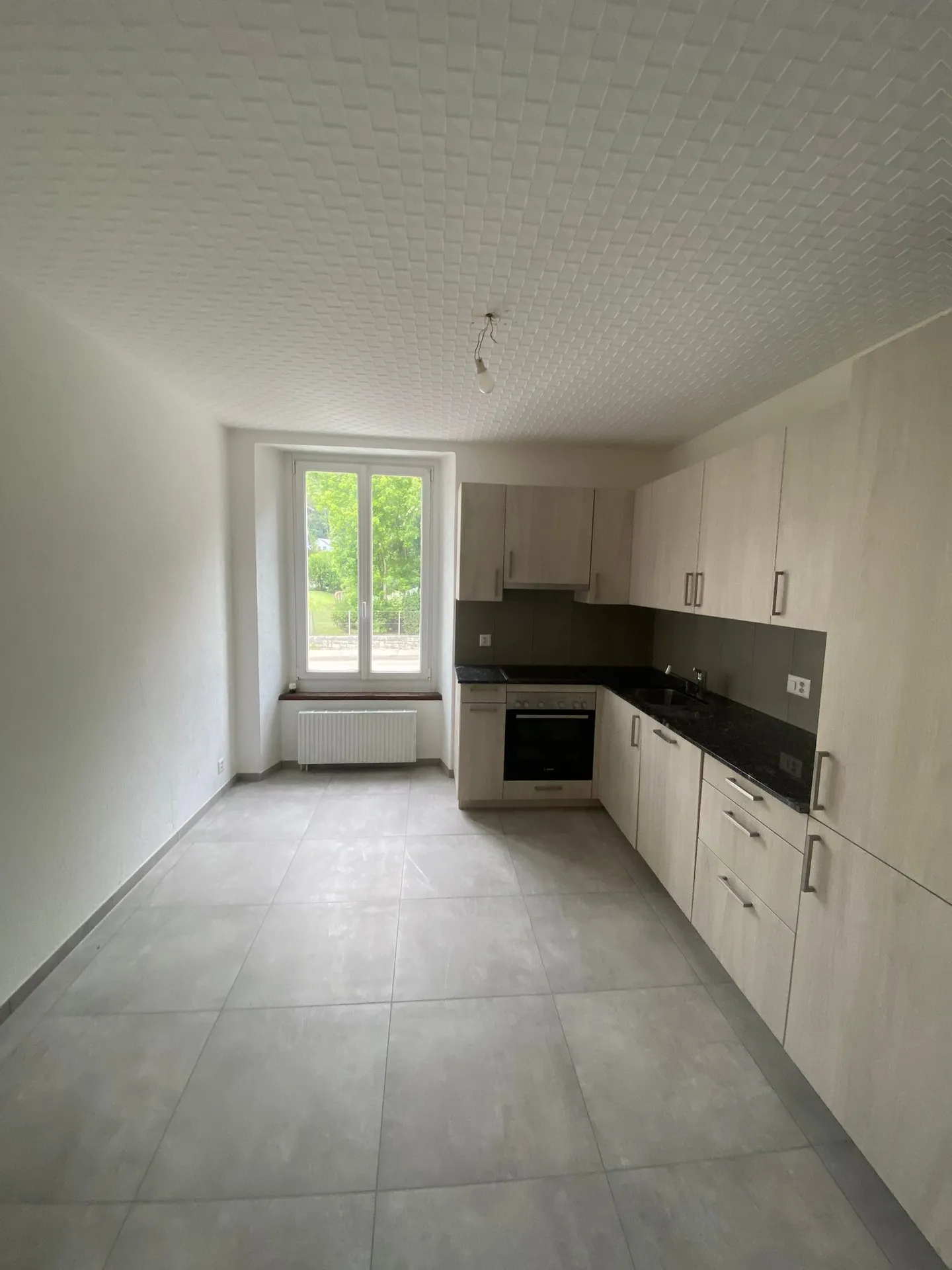 Geräumige Wohnung in Couvet - Foto 3 von 8