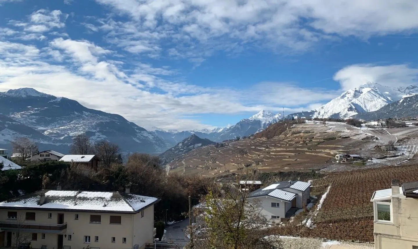 Superbo appartamento 4.5 stanze esposto a sud con vista panoramica - Foto 2 di 11