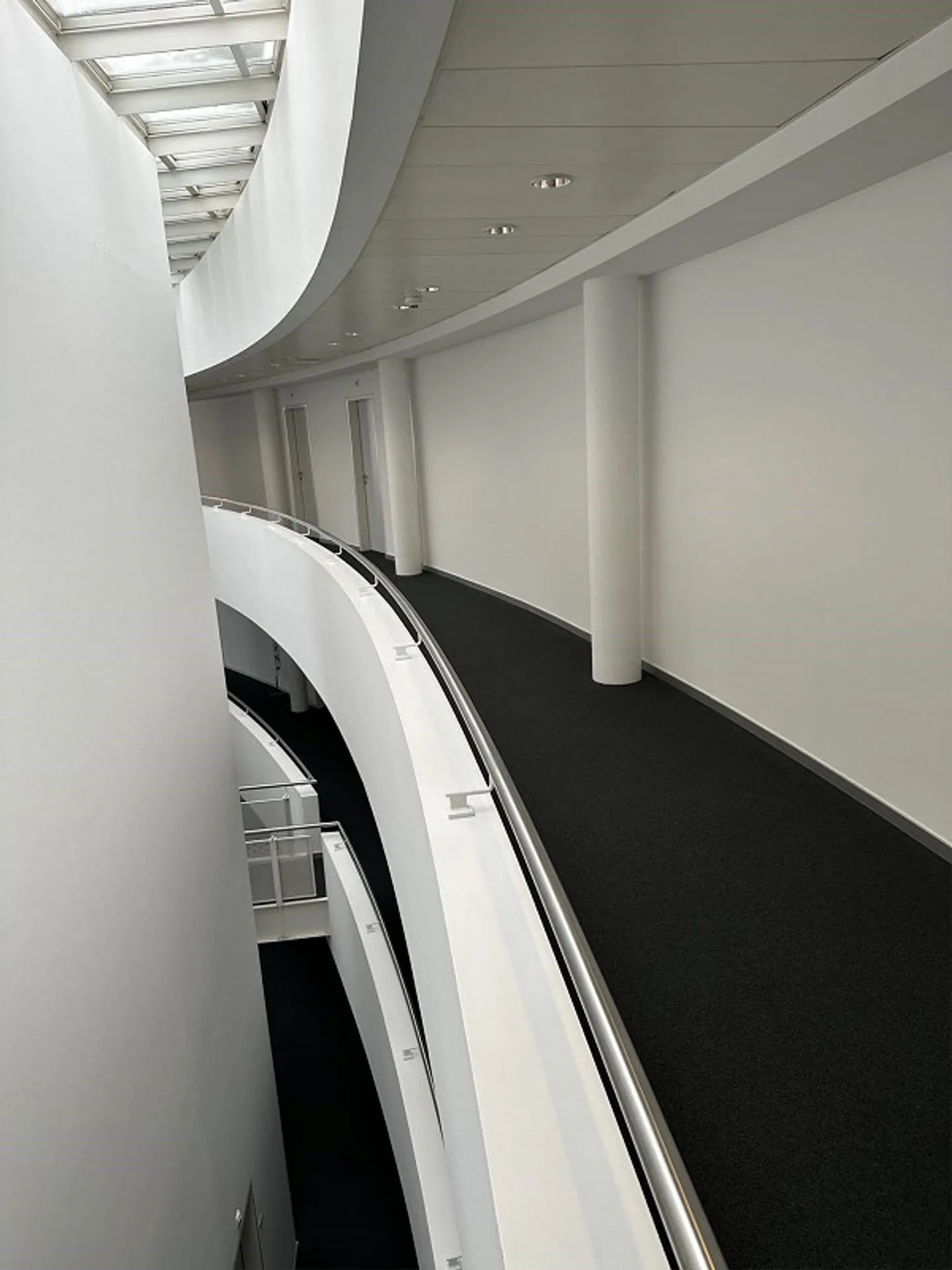 Office space in a well-connected location in Arlesheim - Photo 7 of 8