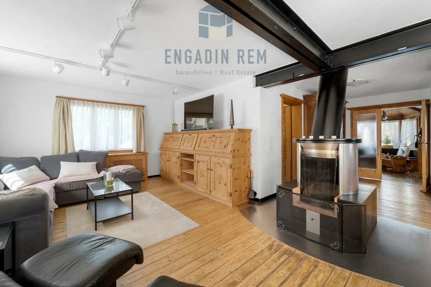 Furnished house in a central location in Celerina for rent - Photo 4 of 11