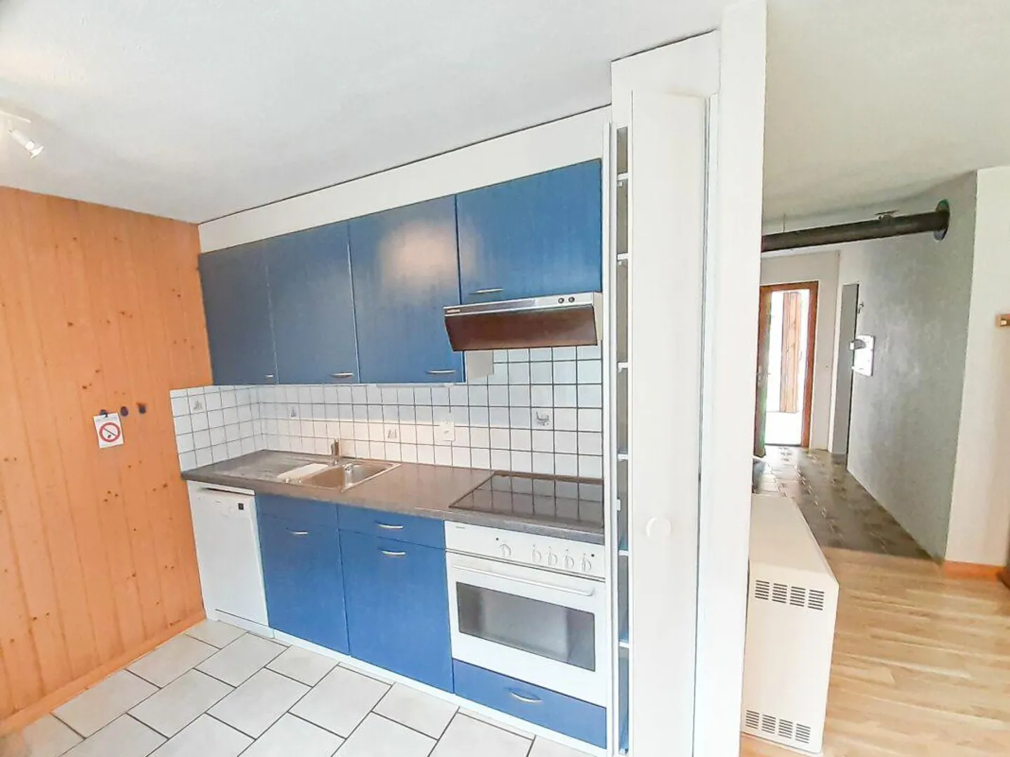 2-room apartment on the ground floor - Photo 3 of 16