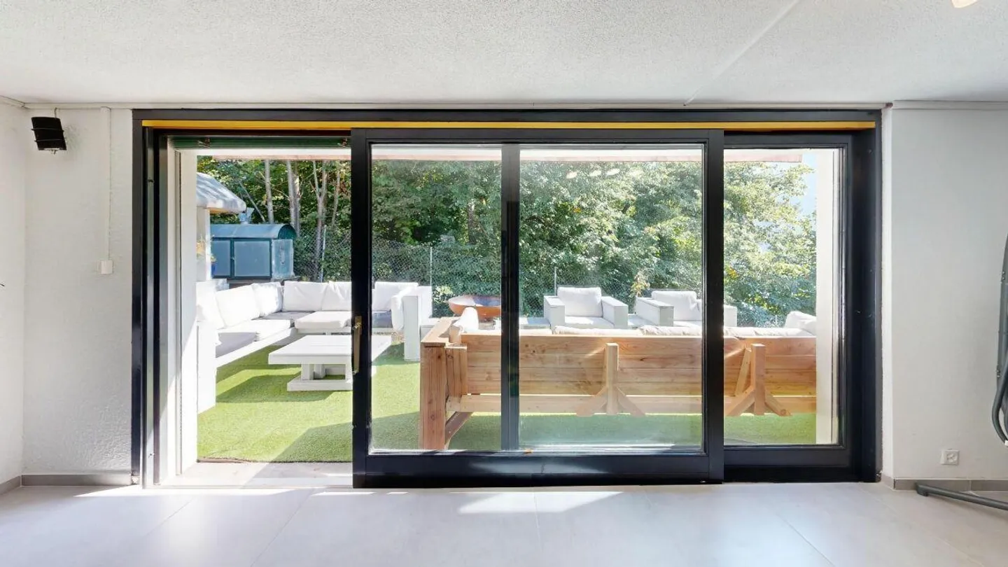 Beautiful villa in Silenen with stunning living room - Photo 4 of 14