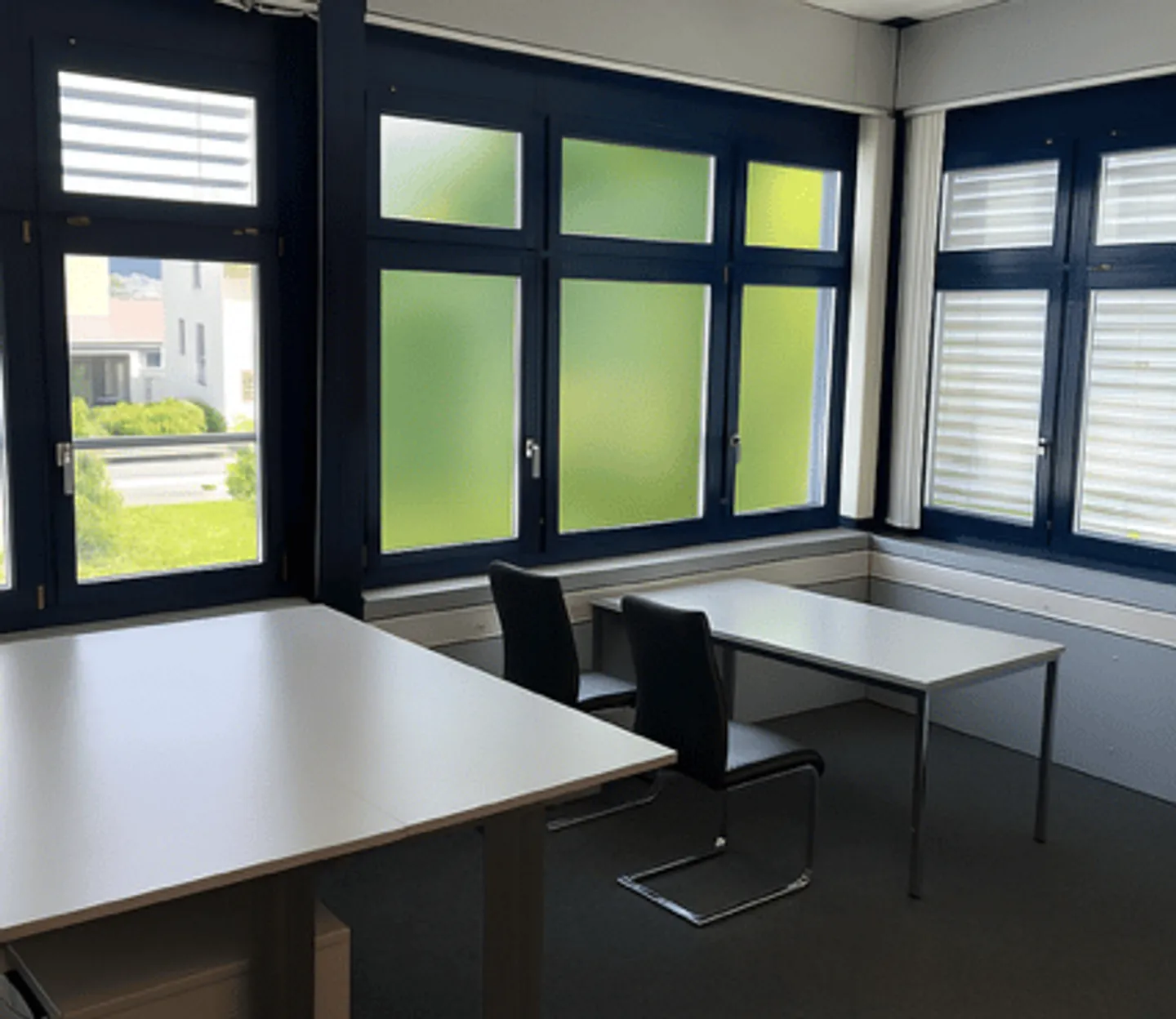 Modernes Büro mit Aussicht in Gwatt (Thun) - Foto 2 von 2