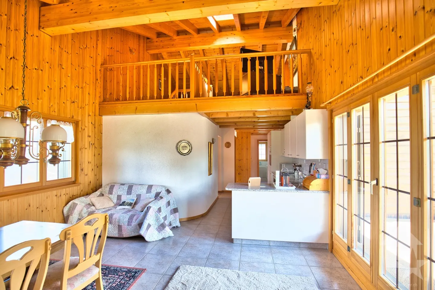 Chalet con 2 appartamenti su un grande lotto, posizione eccezionale! - Foto 28 di 43