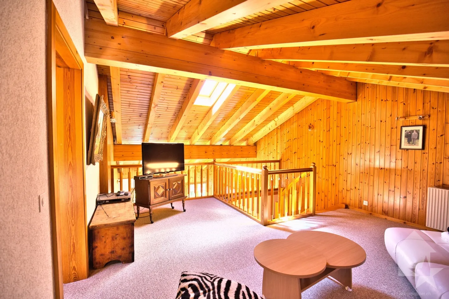 Chalet con 2 appartamenti su un grande lotto, posizione eccezionale! - Foto 36 di 43