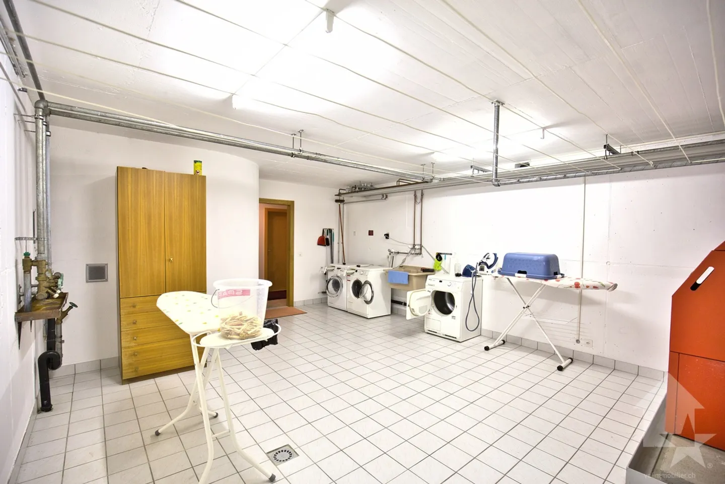 Chalet con 2 appartamenti su un grande lotto, posizione eccezionale! - Foto 38 di 43