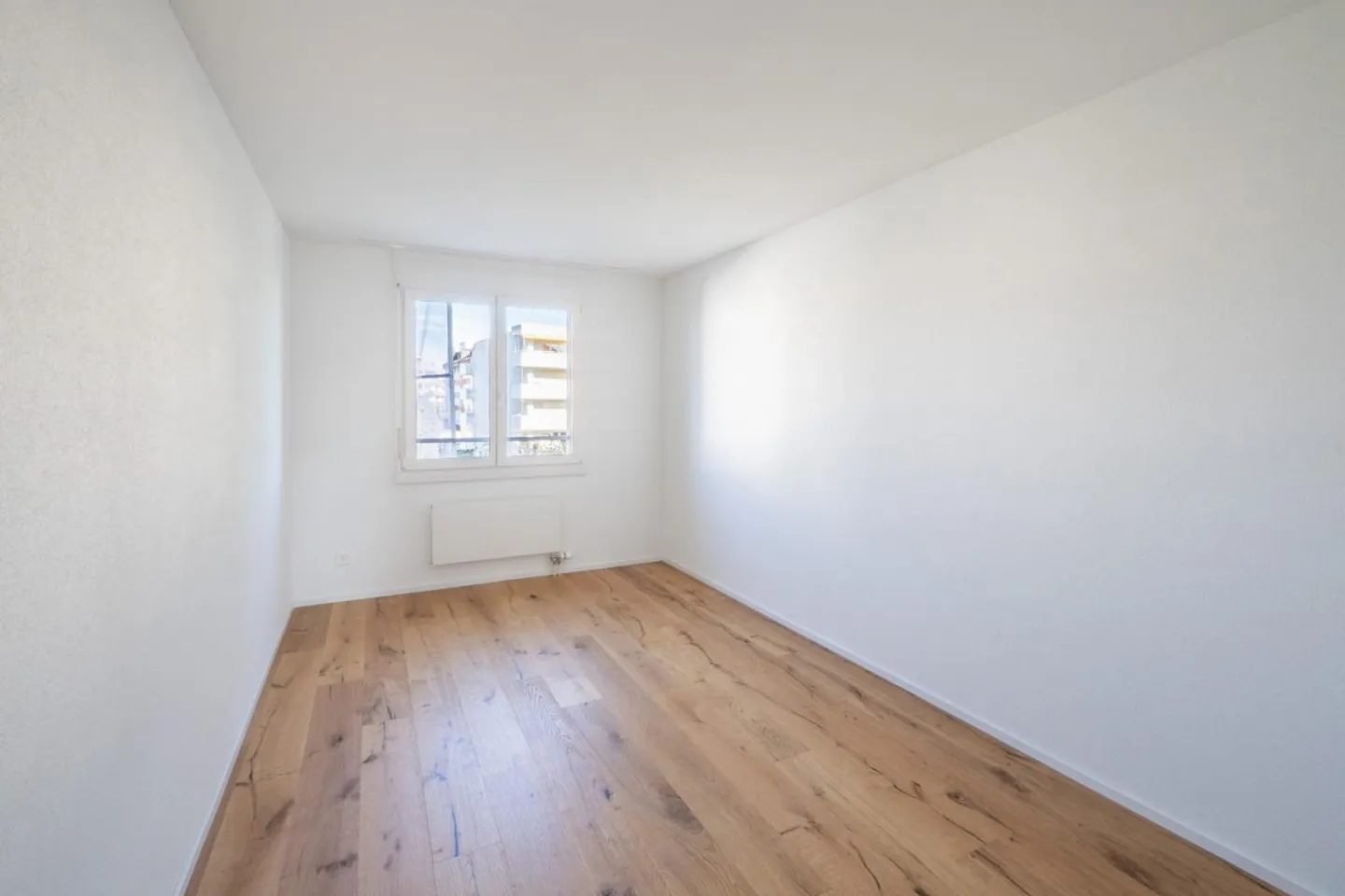 Première occupation après rénovation - Appartement de 3,5 pièces - Photo 3 sur 11