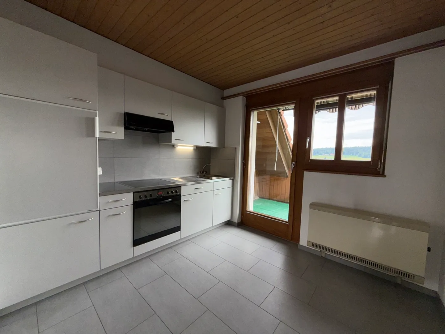 Affascinante appartamento maisonette di 3,5 stanze in affitto in campagna - Foto 11 di 12