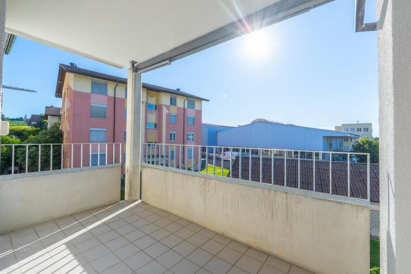 Première occupation après rénovation - Appartement de 3,5 pièces - Photo 9 sur 11