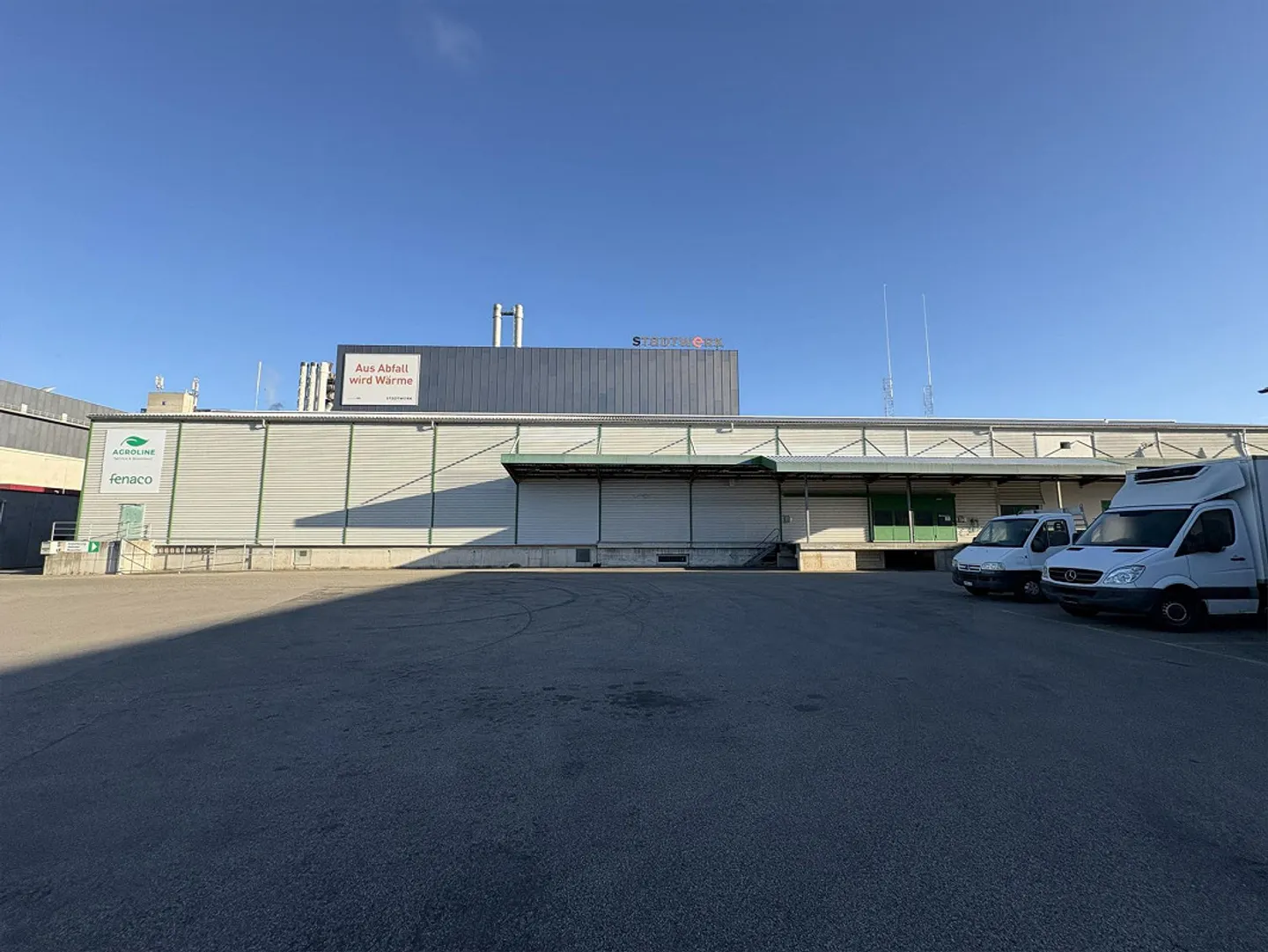 Storage Areas (heated) / Office in prime location in Winterthur-Grüze - Photo 2 of 15