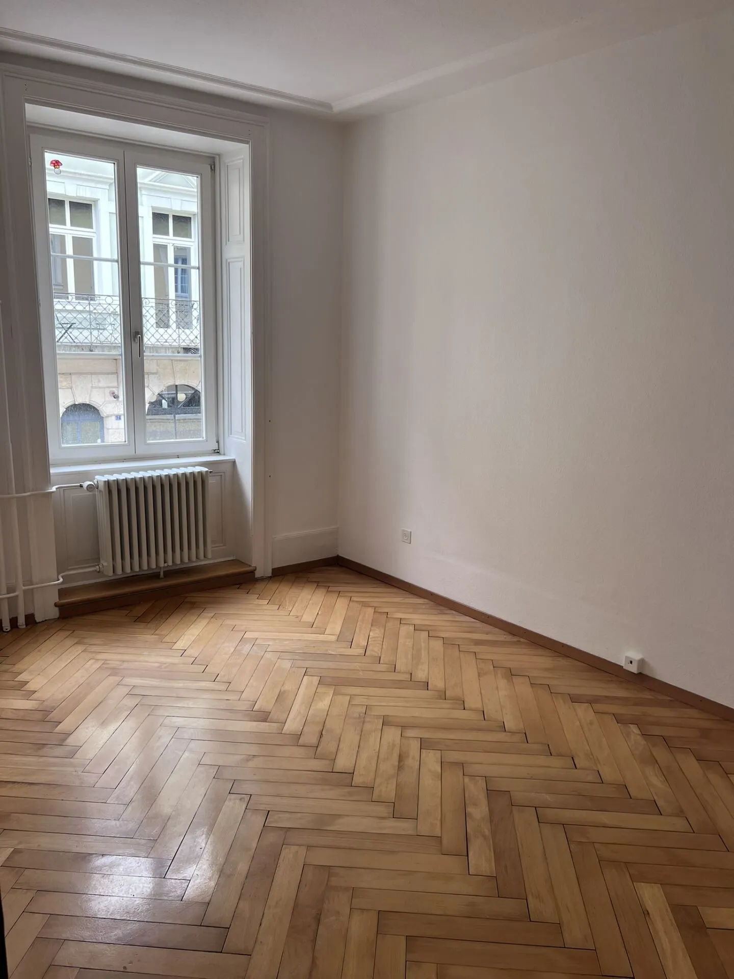In centro storico, appartamento ristrutturato di 3,5 locali al 1° piano - Foto 2 di 7