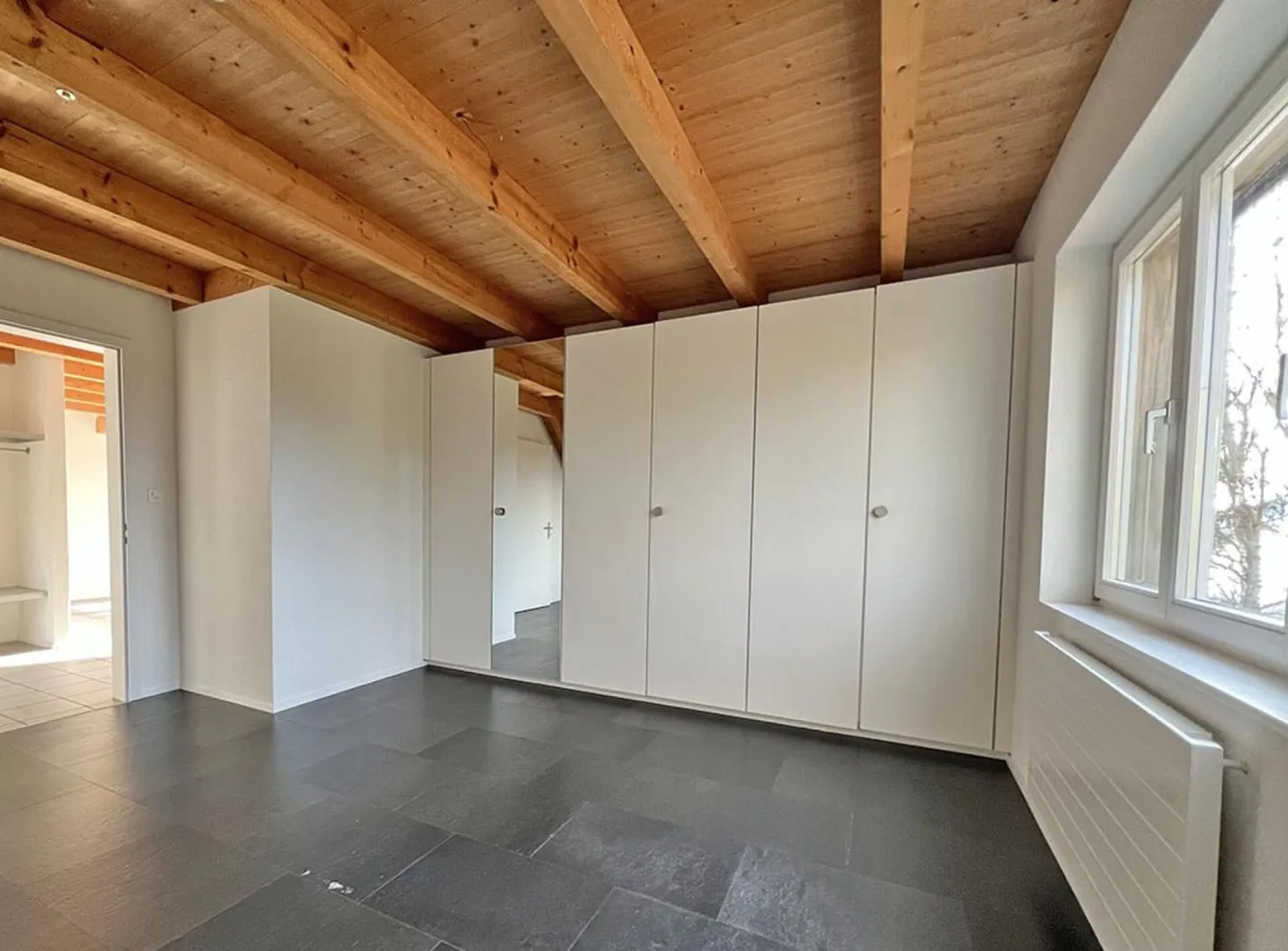 Property with two apartments and garage - Photo 3 of 35