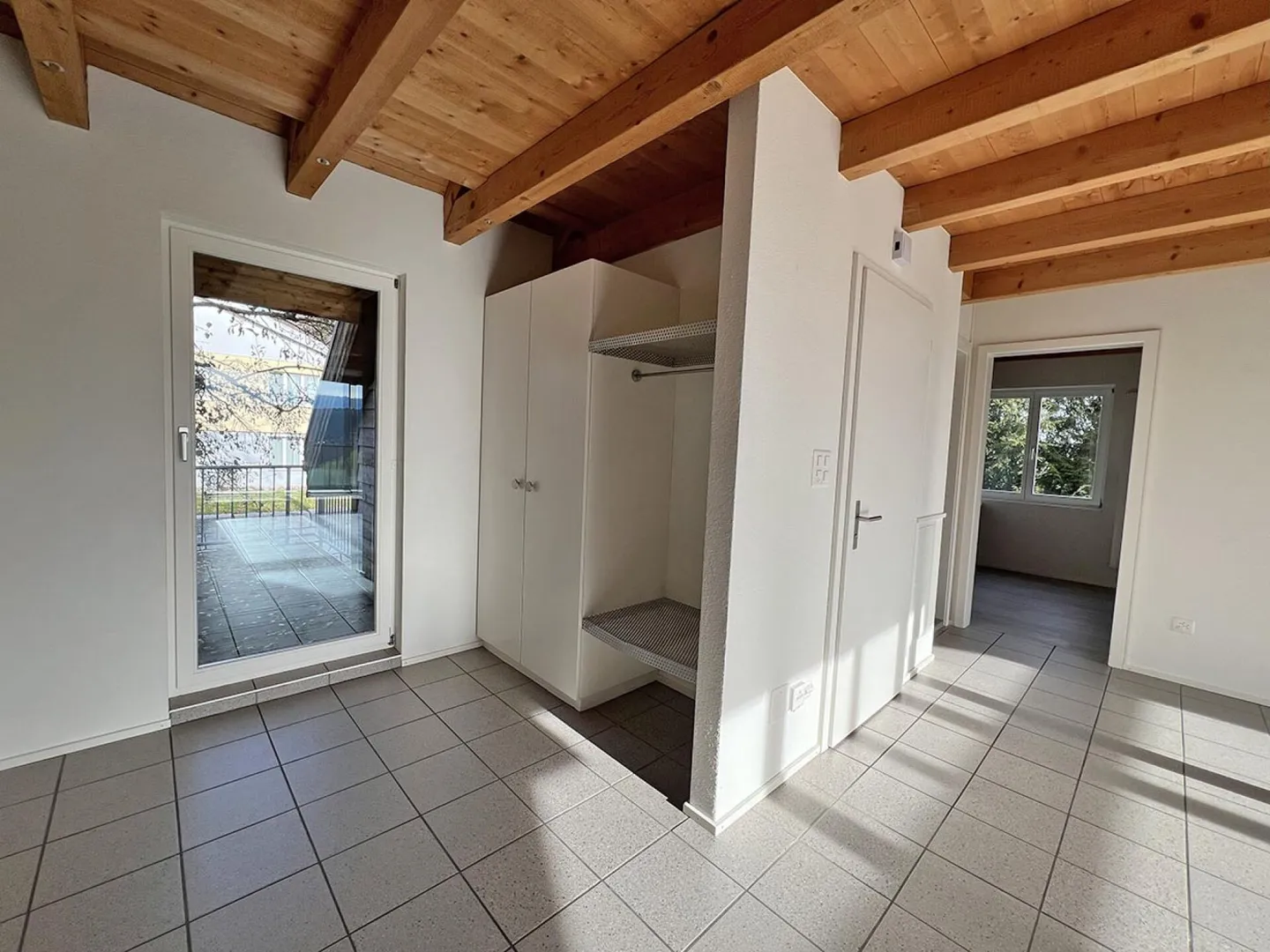 Property with two apartments and garage - Photo 2 of 35