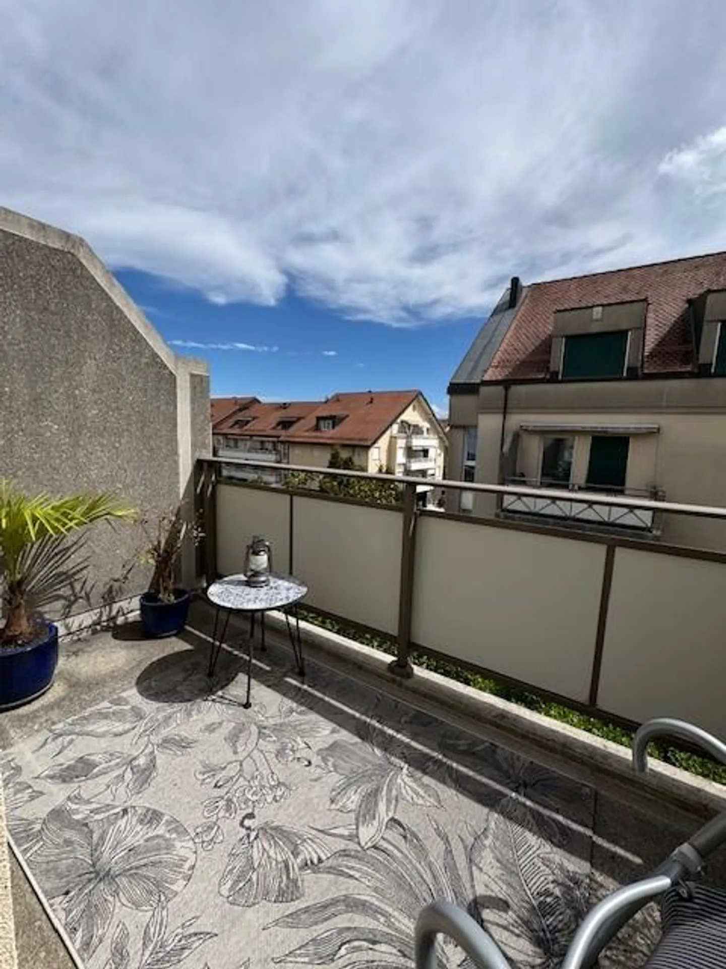 Bright 3.5-room apartment in Gland - Photo 1 of 6