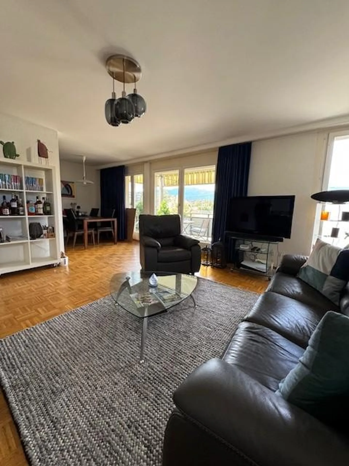 Bright 3.5-room apartment in Gland - Photo 2 of 6