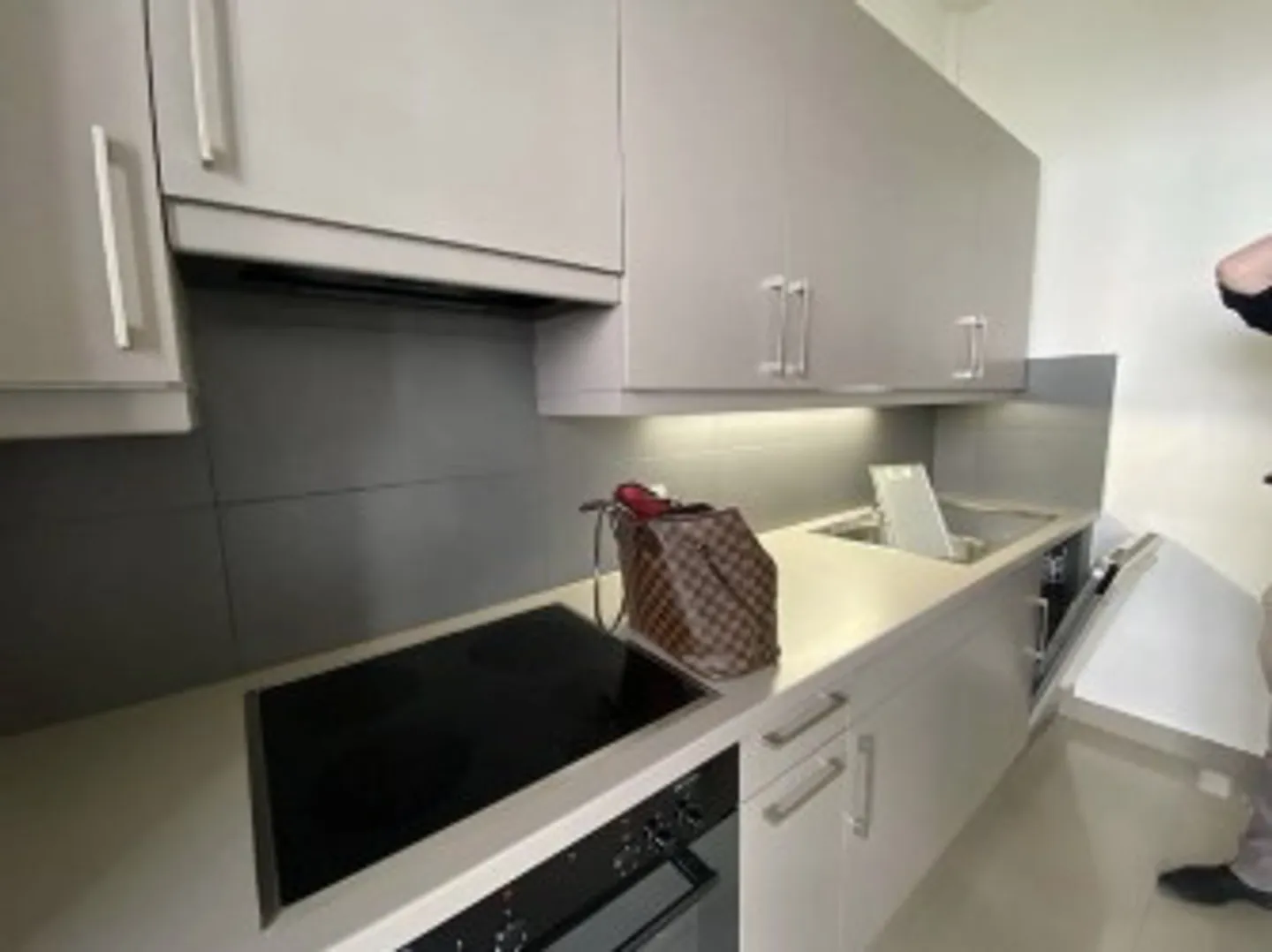 Wir bieten Ihnen eine 2-Zimmer-Wohnung in Servette an - Foto 3 von 5