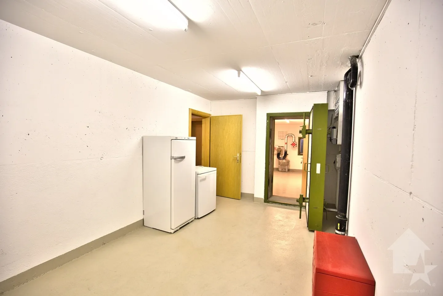 Chalet con 2 appartamenti su un grande lotto, posizione eccezionale! - Foto 40 di 43