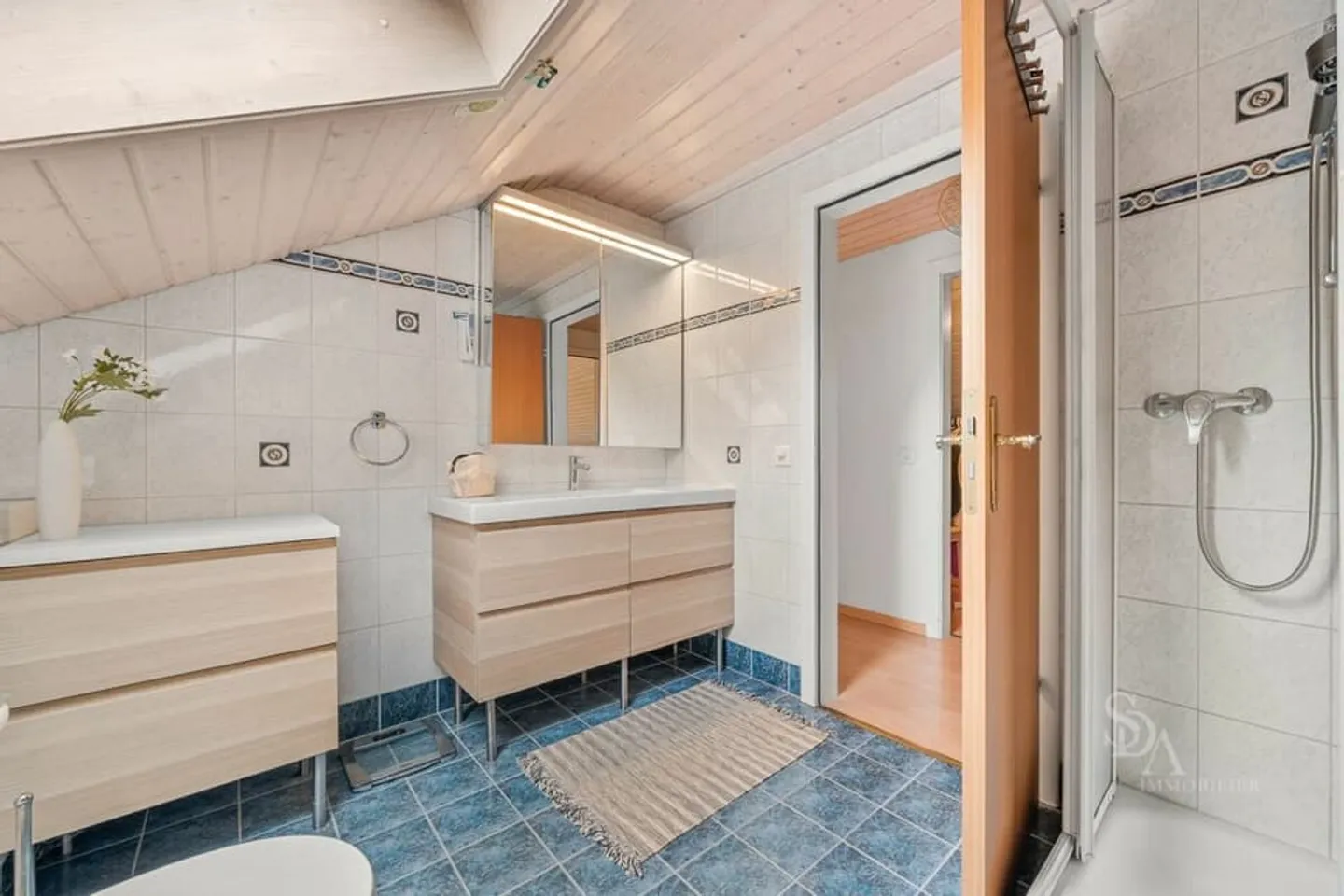 Große und schöne Einfamilienvilla - Foto 9 von 13