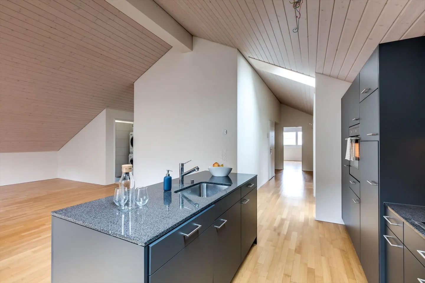 Apartment for rent - Photo 6 of 13