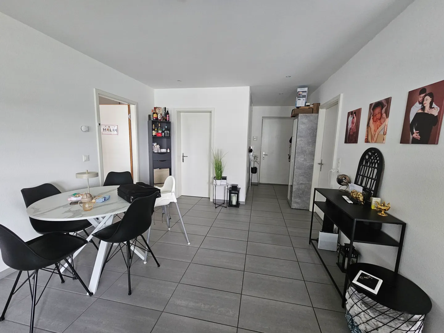 3.5-room apartment with balcony - Photo 2 of 8