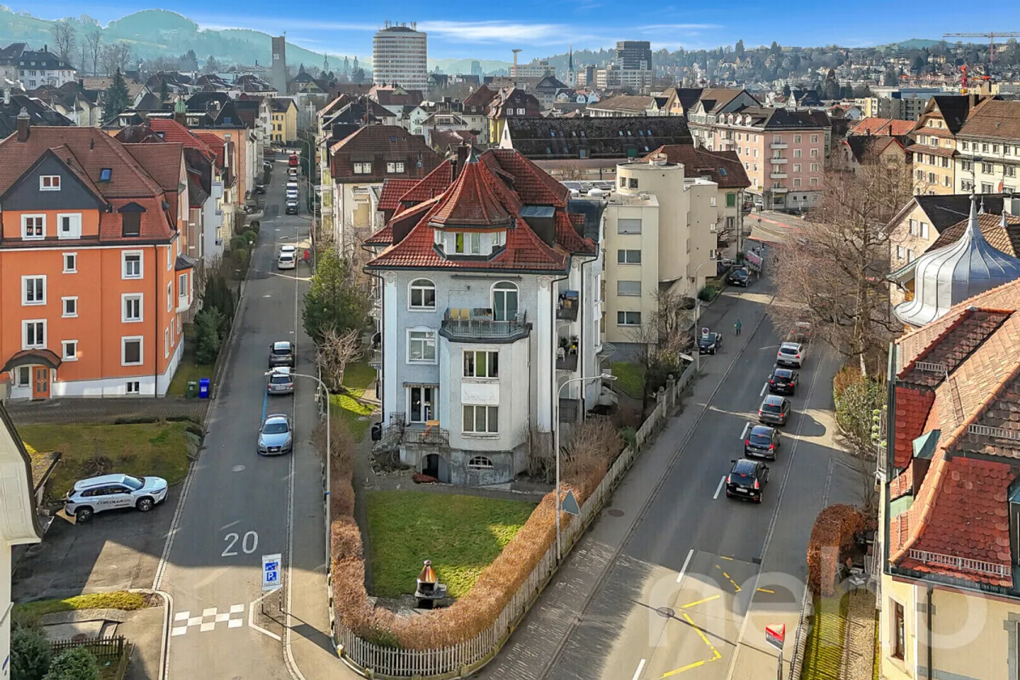 Proprietà di investimento attraente con grande superficie abitabile - Foto 1 di 12