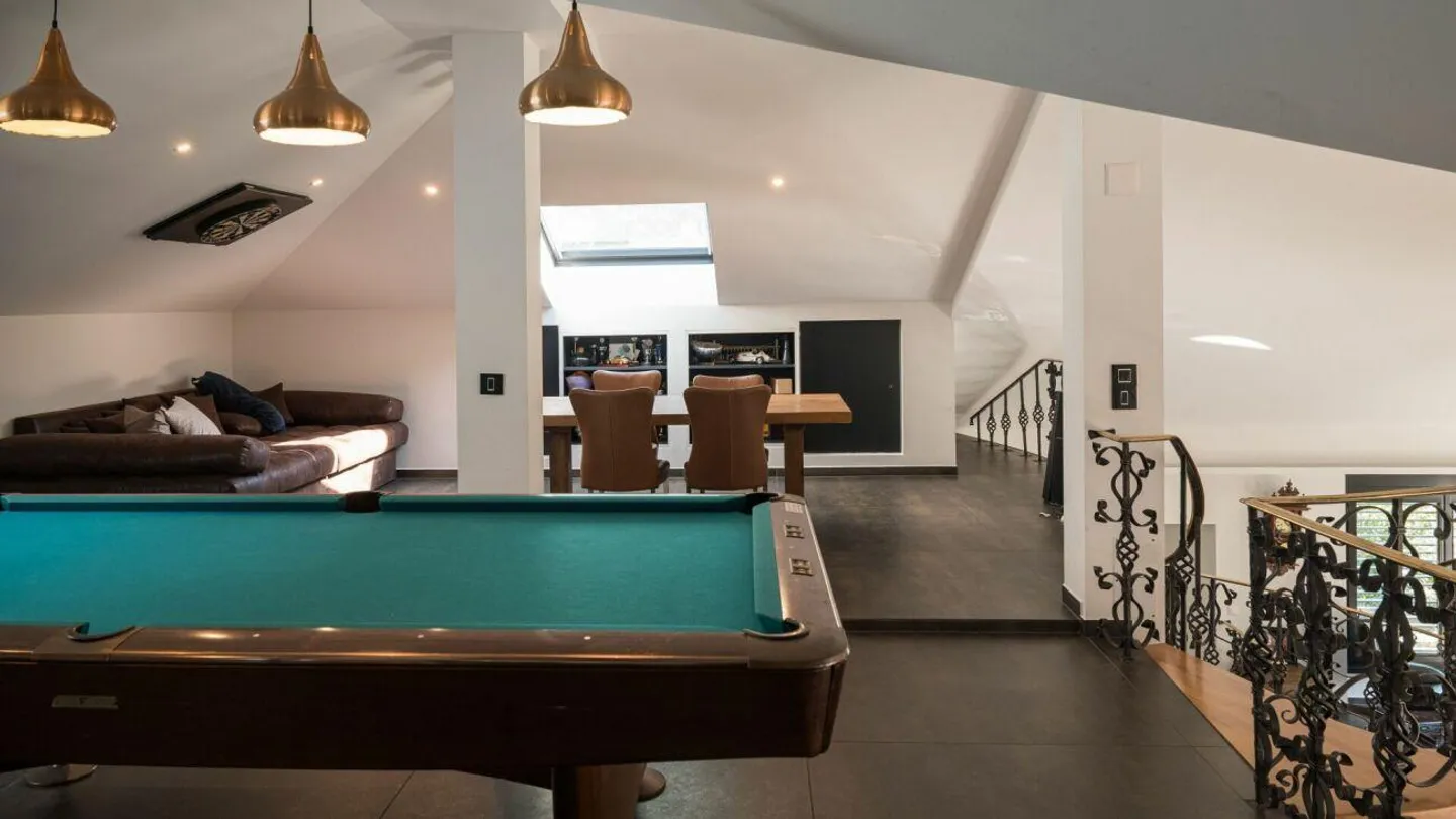 Beautiful villa in Silenen with stunning living room - Photo 7 of 14