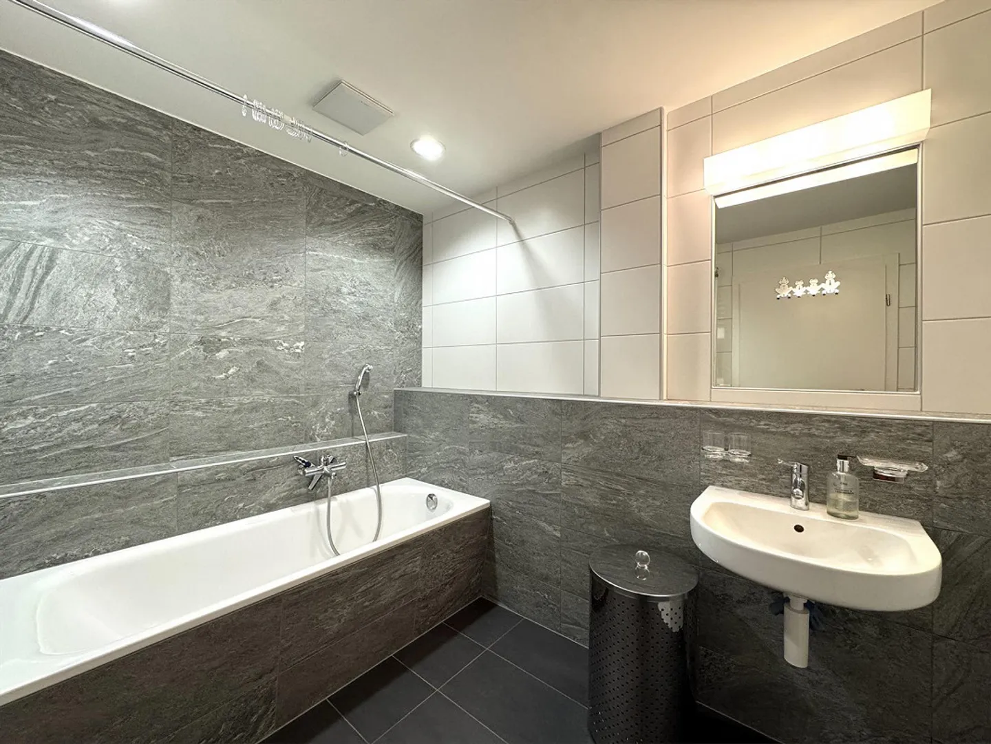 Charmante Wohnung in historischer Stadt - Foto 5 von 9