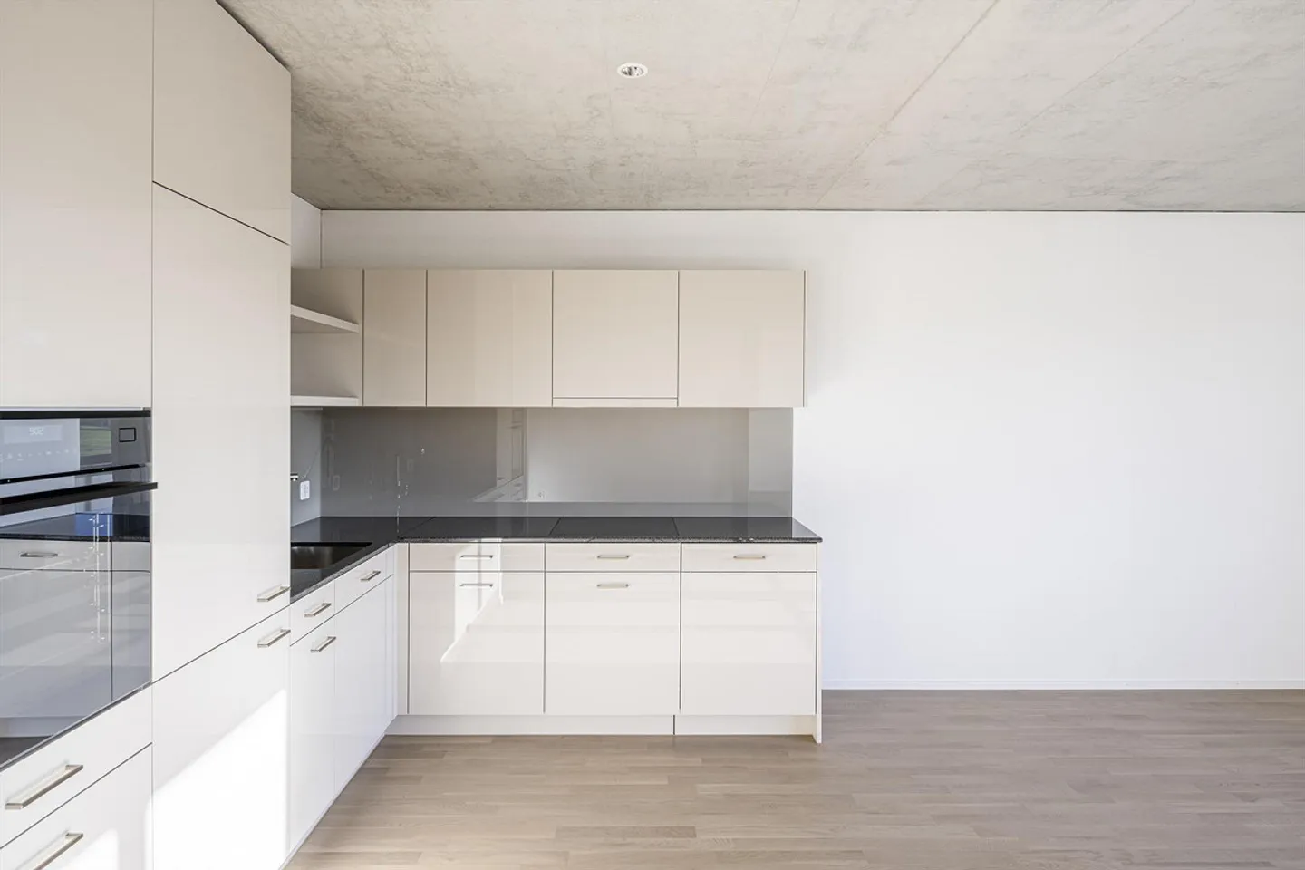 Appartement 2,5 pièces à Niederuzwil - Photo 2 sur 5