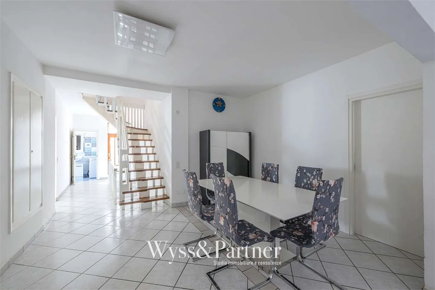 Magadino - Spacious duplex apartment just steps from the lake! - Photo 3 of 13