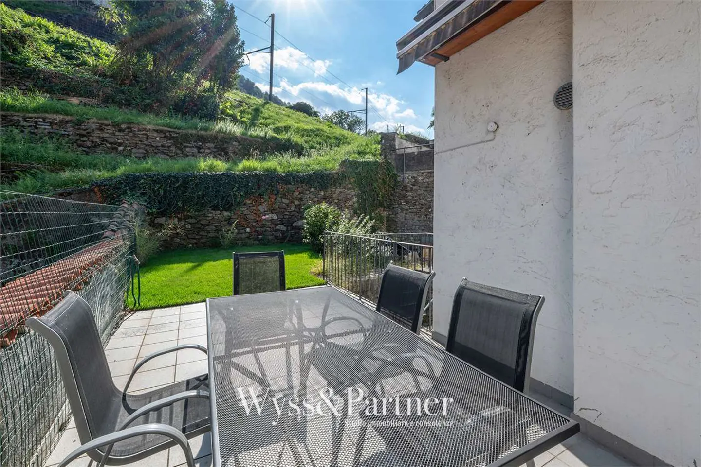 Magadino - Spacious duplex apartment just steps from the lake! - Photo 5 of 13