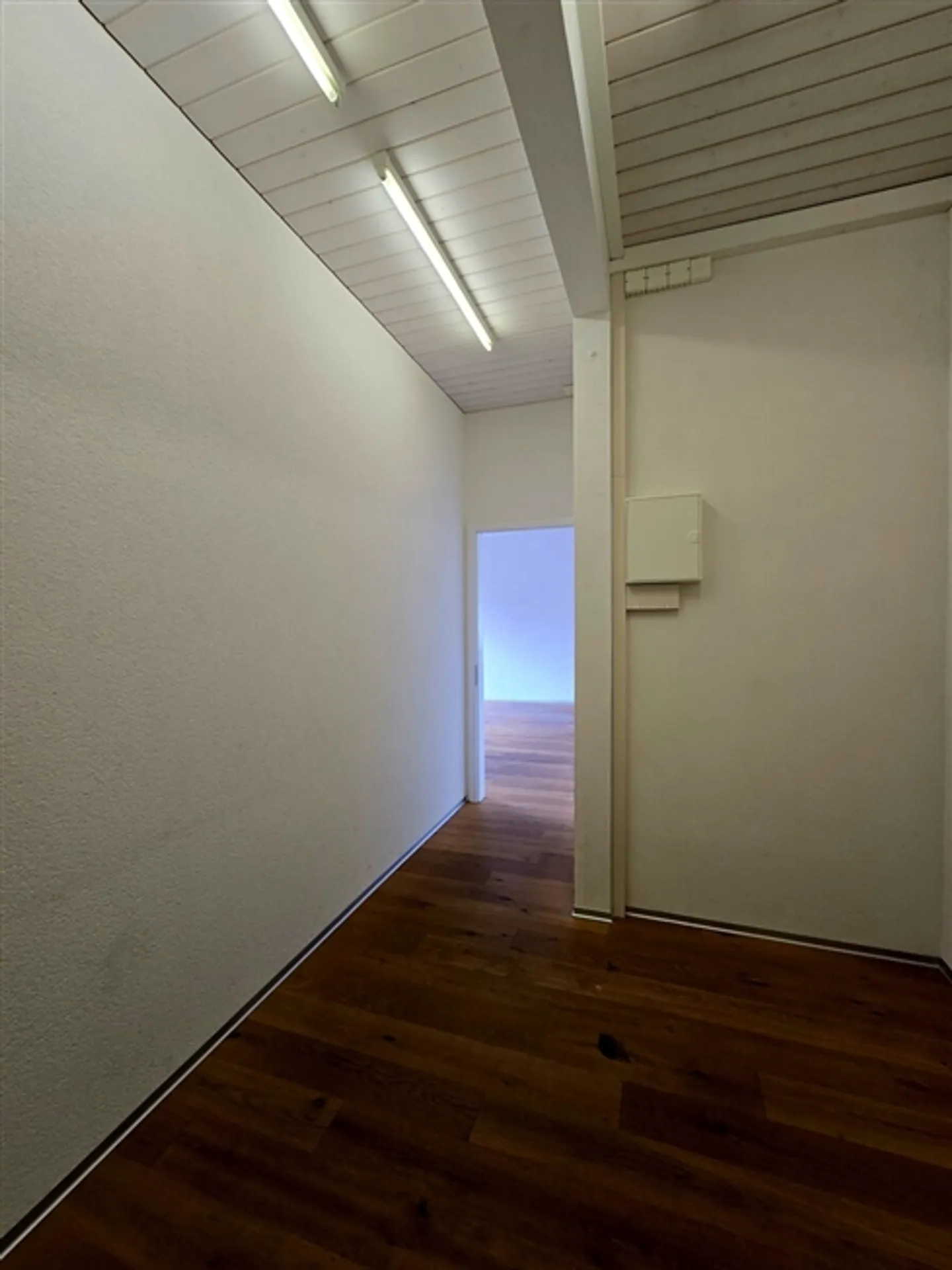 Beautiful commercial space in optimal location - Photo 9 of 13